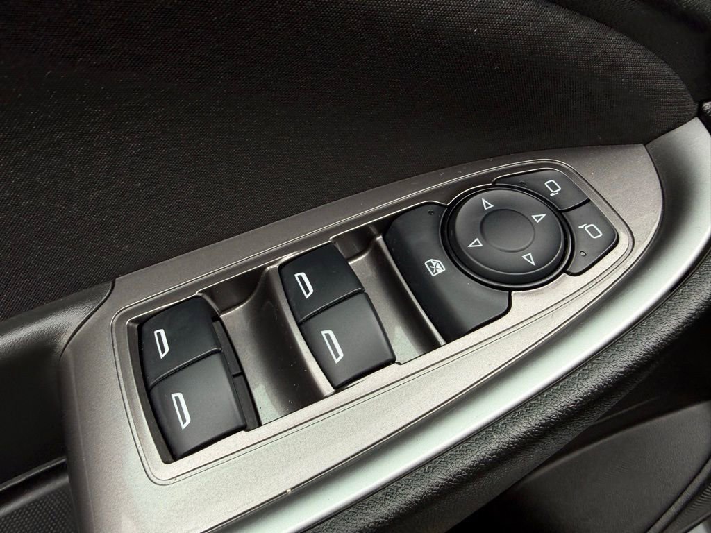 Used 2025 Chevrolet Malibu RS image 19