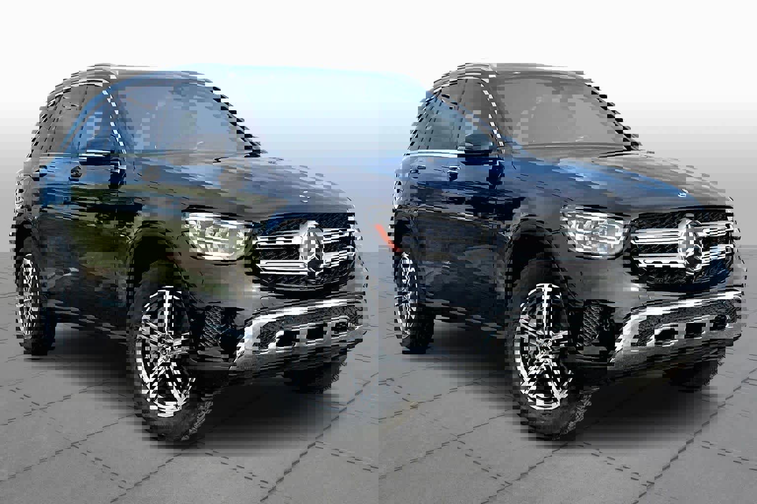 Certified 2021 Mercedes-Benz GLC 300 image 3