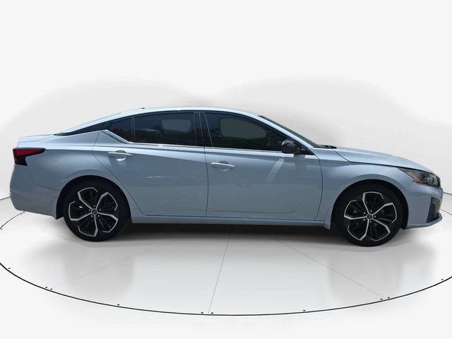 Used 2024 Nissan Altima 2.5 SR FWD image 4