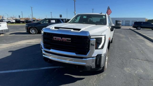 New 2025 GMC Sierra 2500 Pro w/ 1SA Pro Safety Plus Package AWD/4WD image 5