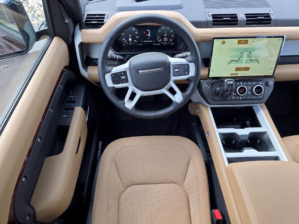 New 2026 Land Rover Defender 130 X-Dynamic SE AWD/4WD image 37