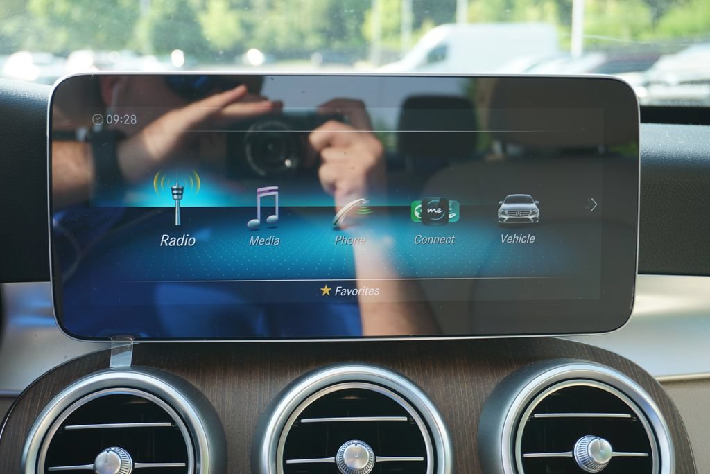 Certified 2020 Mercedes-Benz C 300 4MATIC Sedan image 18