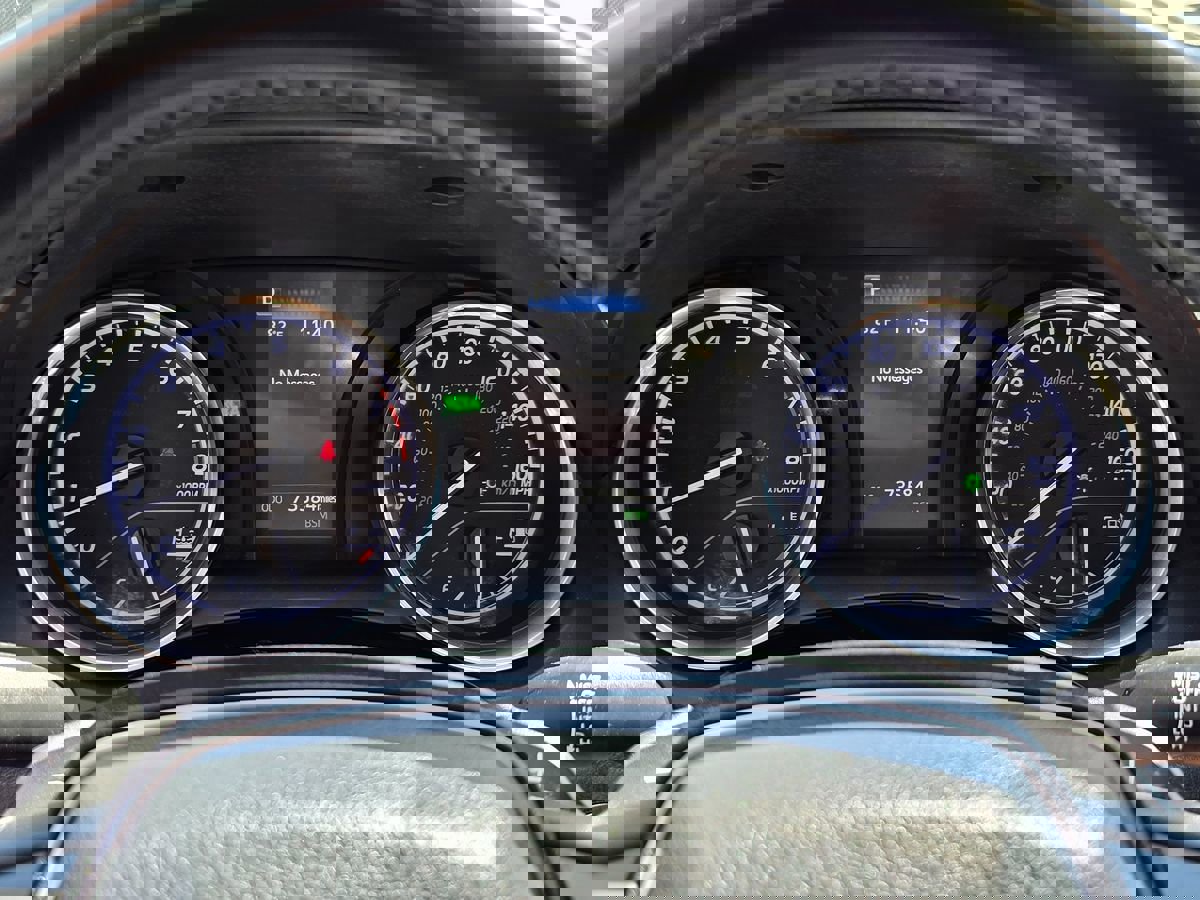 Used 2020 Toyota Camry SE w/ Convenience Package image 26