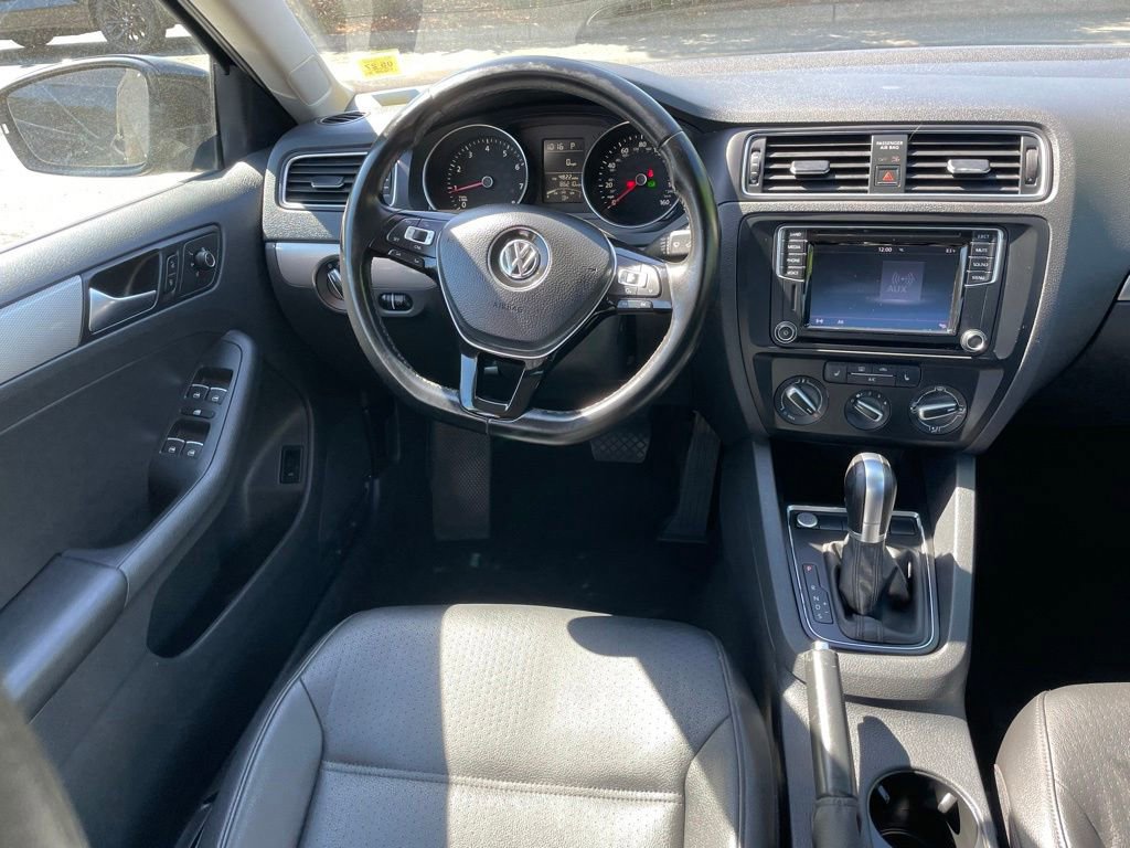 Used 2016 Volkswagen Jetta SE FWD image 9
