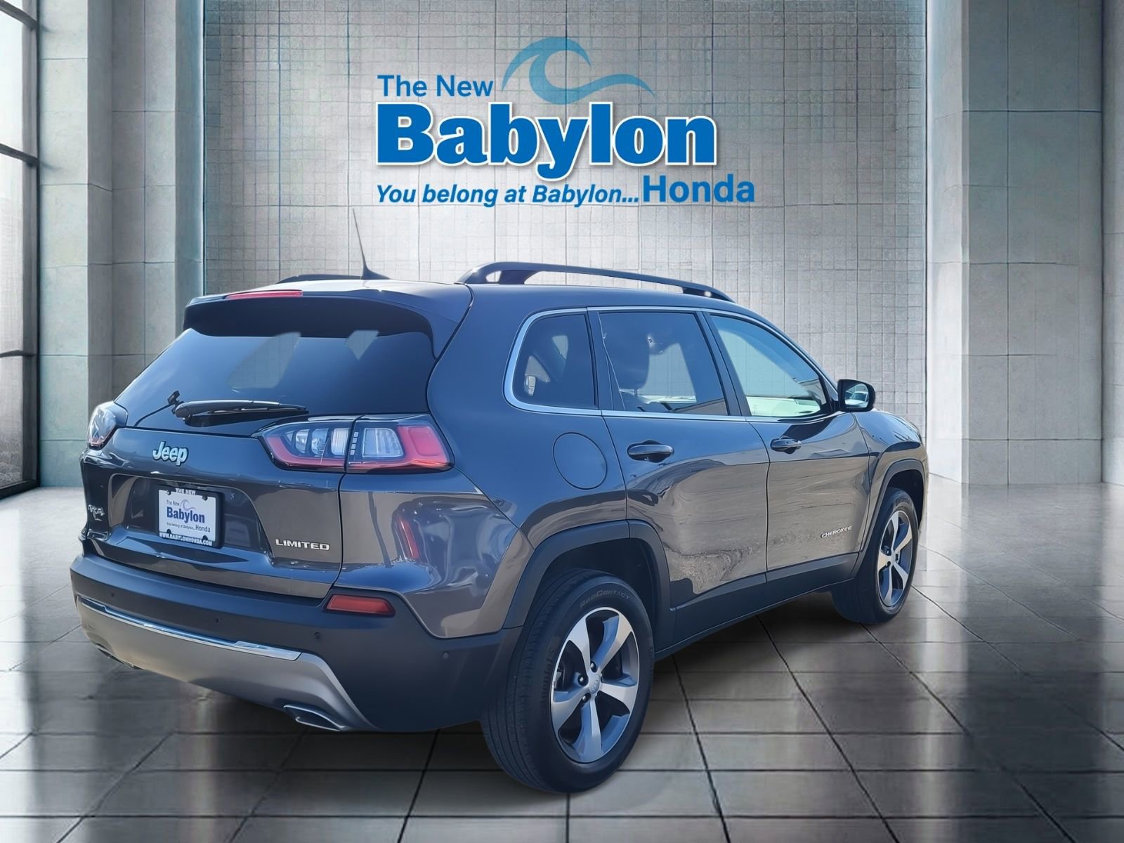 Used 2022 Jeep Cherokee Limited image 5