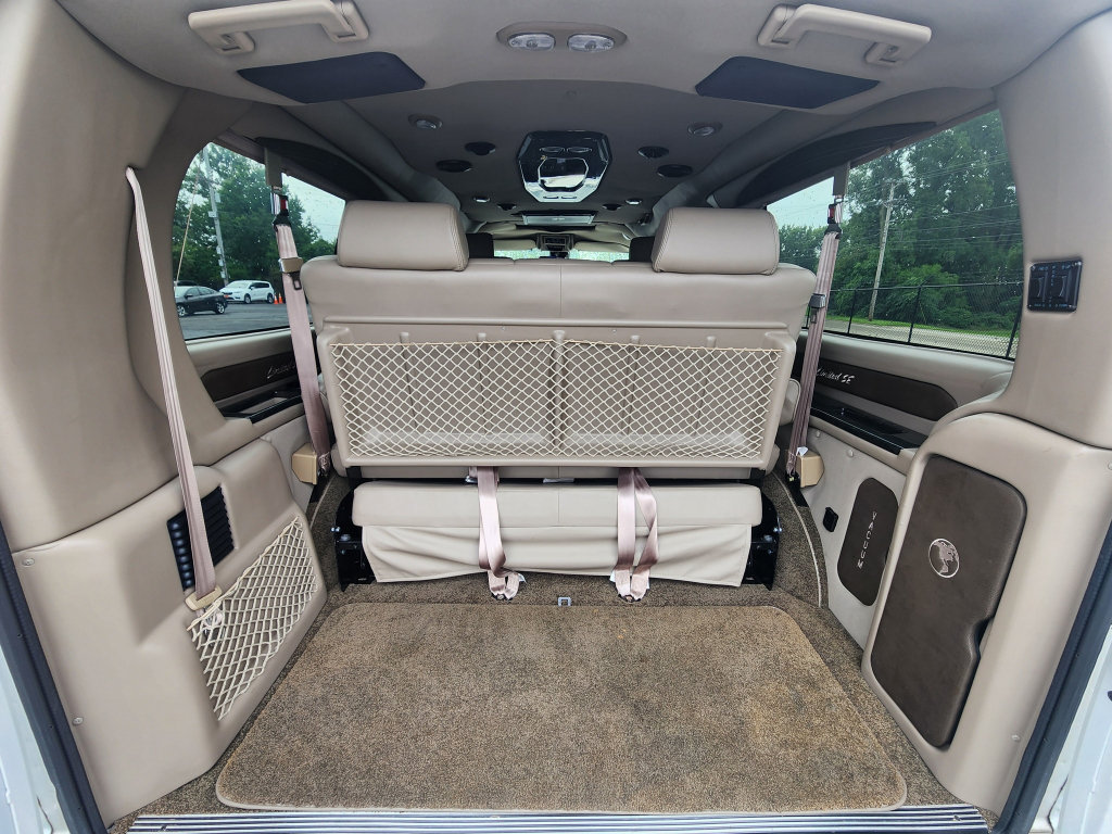 Used 2019 Chevrolet Express 2500 w/ Enhanced Convenience Package RWD image 16
