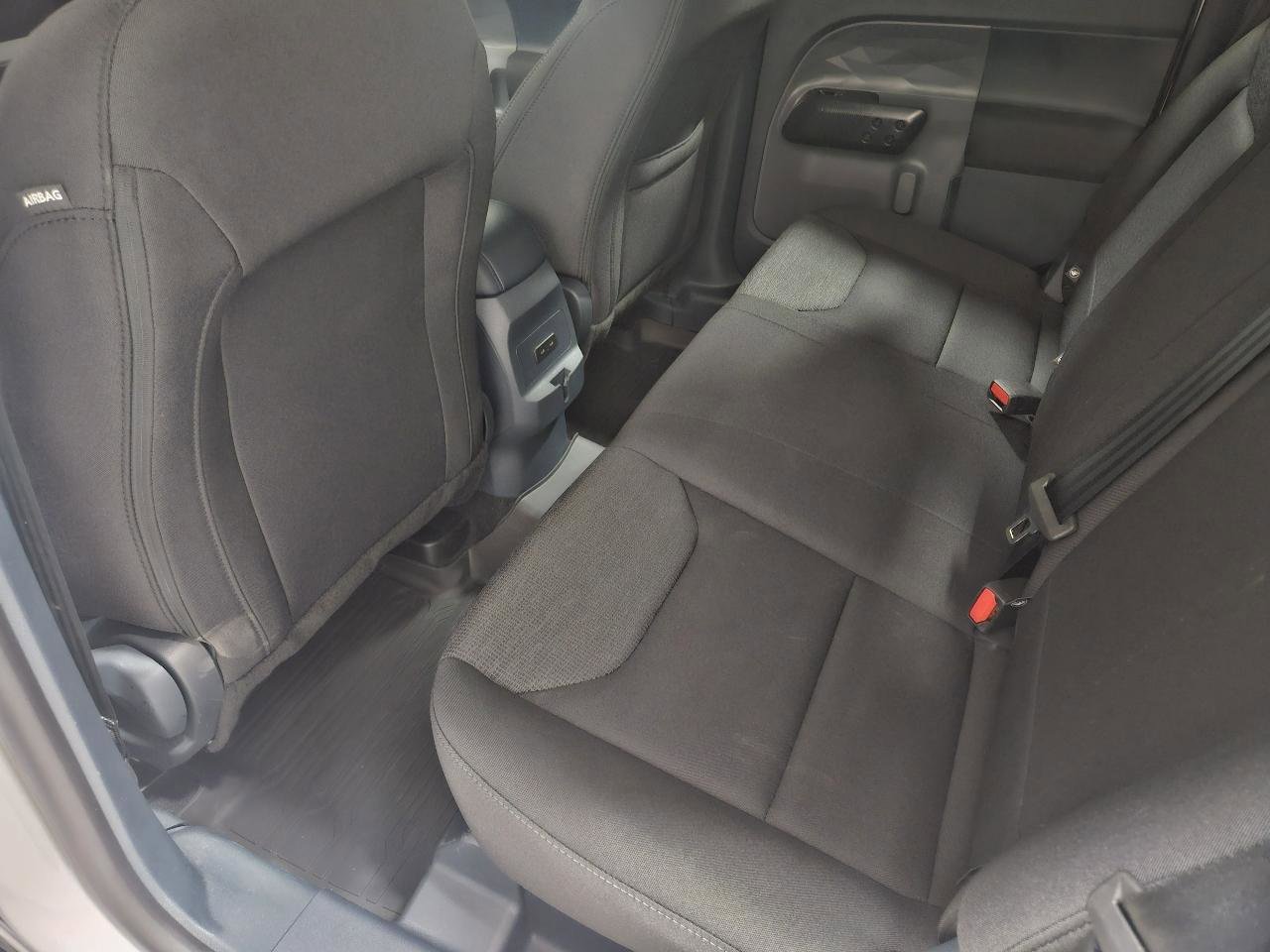 Used 2025 Ford Maverick XL w/ Equipment Group 102A AWD/4WD image 20