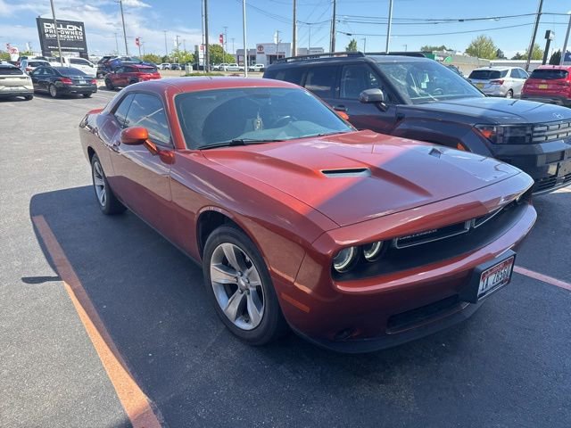 Used 2021 Dodge Challenger SXT RWD image 2