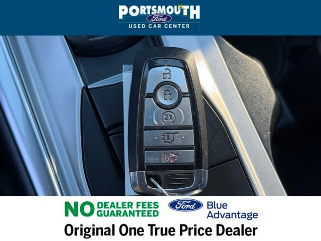 Used 2022 Ford Explorer XLT w/ Equipment Group 202A image 13