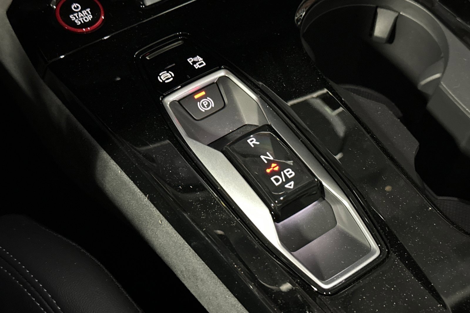 New 2027 Audi SQ6 e-tron Premium Plus AWD/4WD image 21