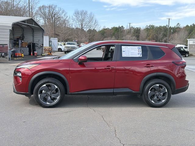 Used 2024 Nissan Rogue SV image 10