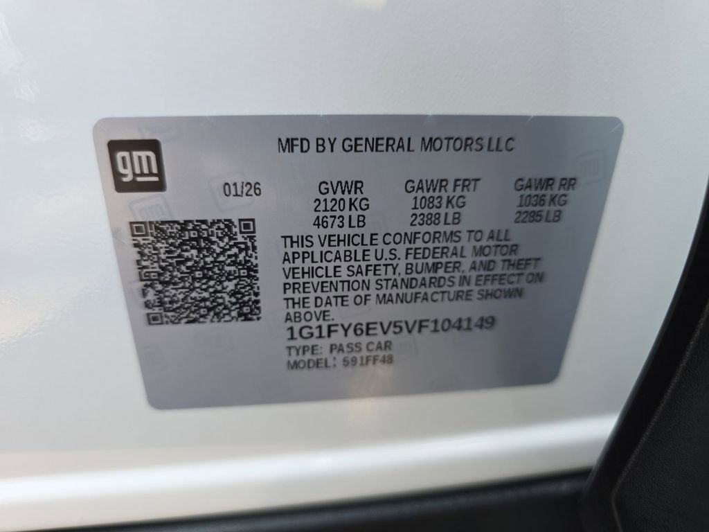 Used 2027 Chevrolet Bolt LT w/ Comfort Package FWD image 35