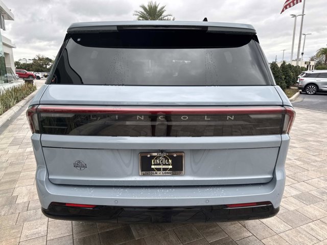 New 2026 Lincoln Navigator L Reserve w/ Jet Appearance Package image 3