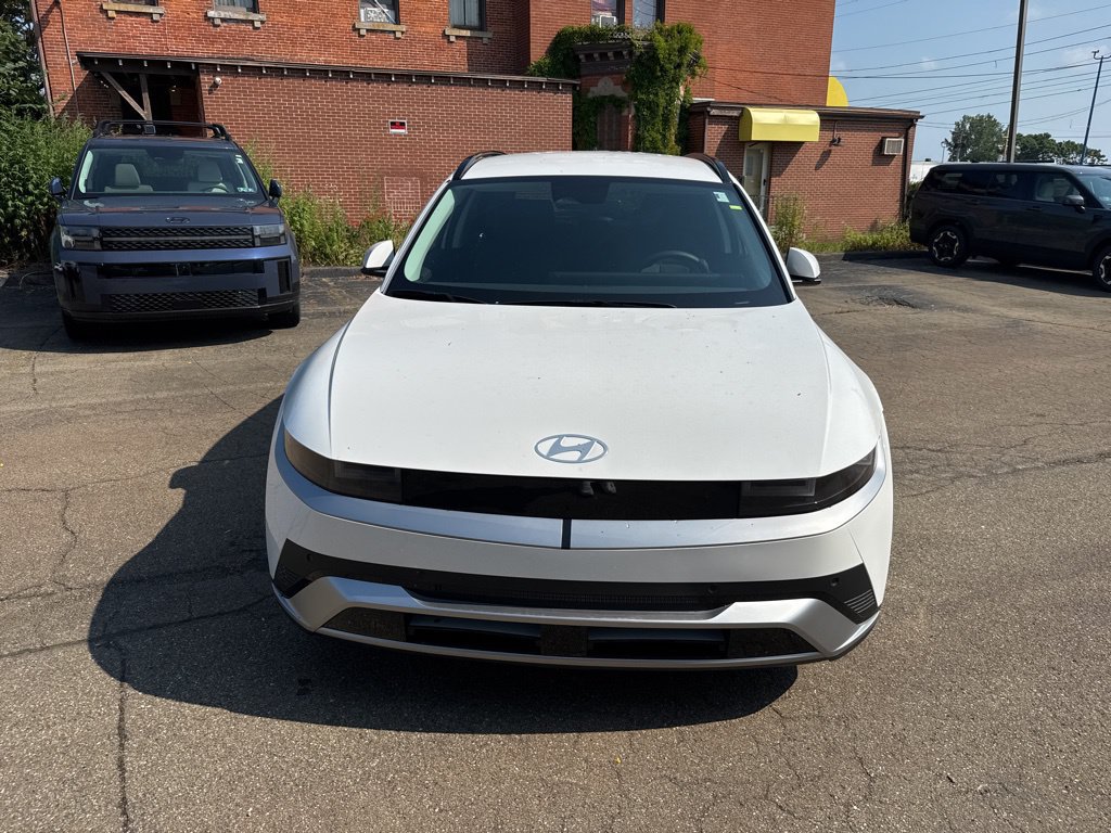 New 2025 Hyundai Ioniq 5 SEL AWD/4WD image 2