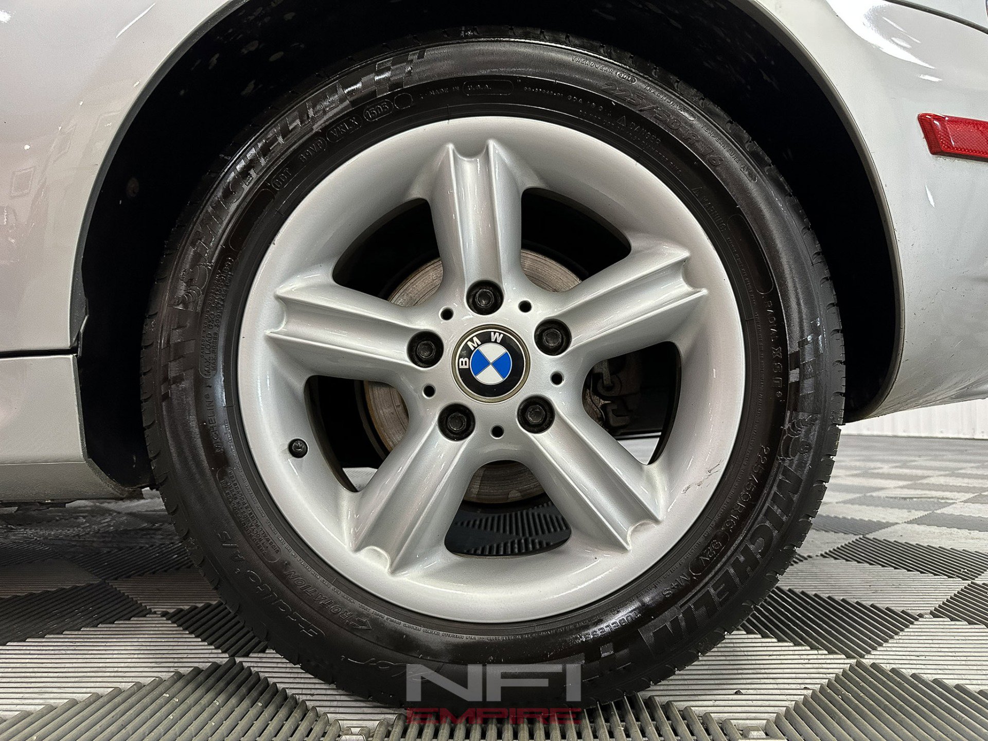 Used 2000 BMW Z3 2.5i image 31