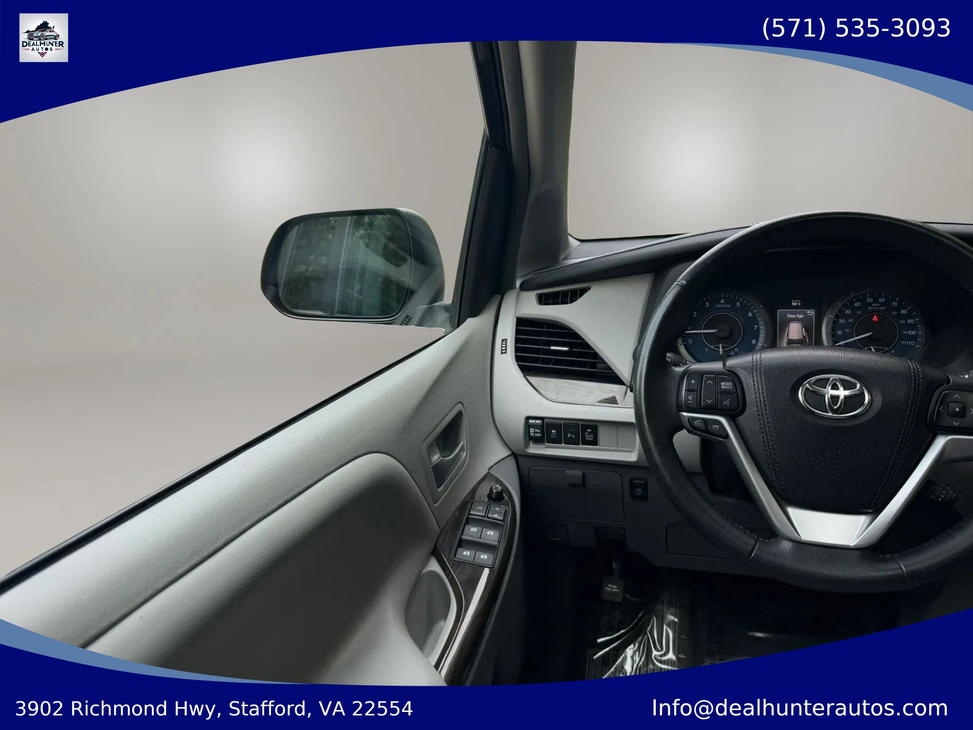 Used 2016 Toyota Sienna XLE Premium FWD image 31