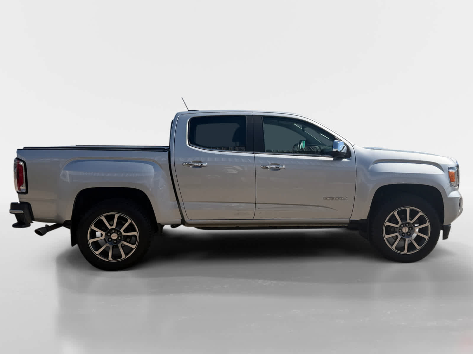 Used 2018 GMC Canyon Denali AWD/4WD image 6