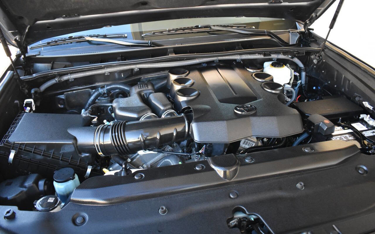 Used 2016 Toyota 4Runner 4WD image 26