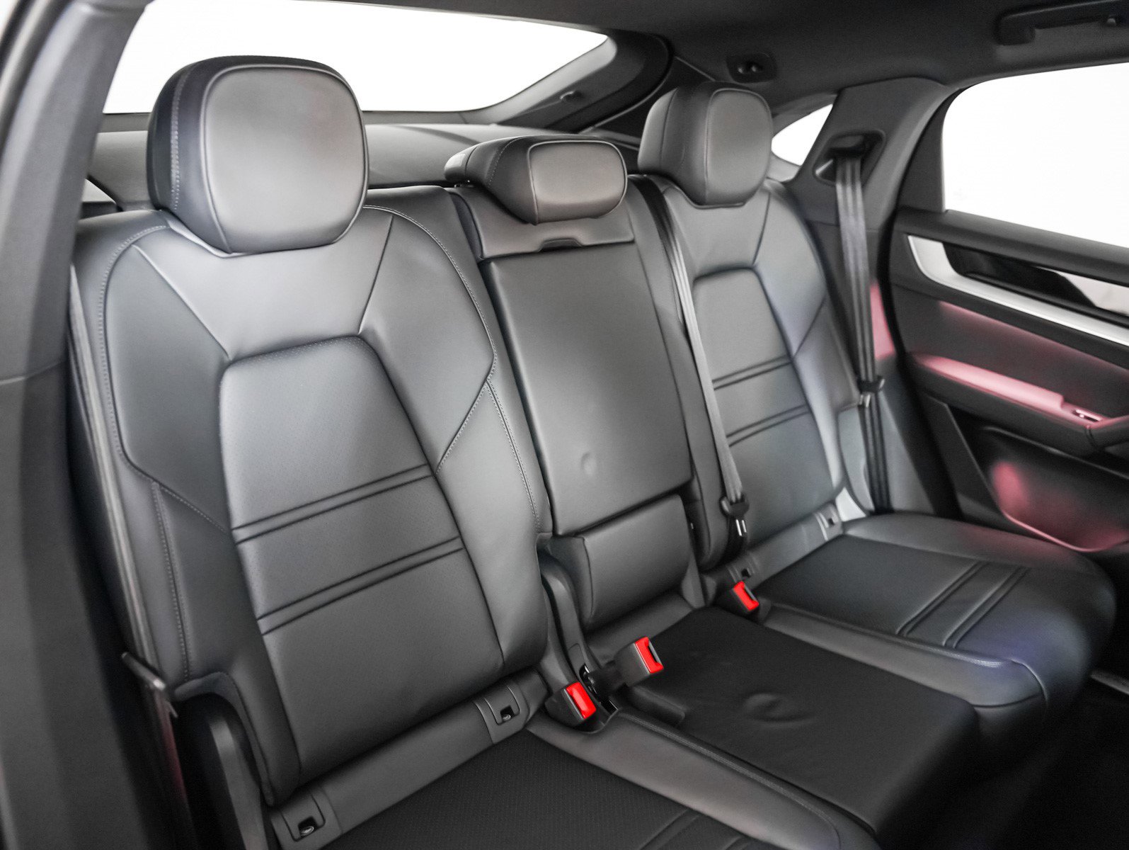 New 2026 Porsche Cayenne E-Hybrid Coupe image 6