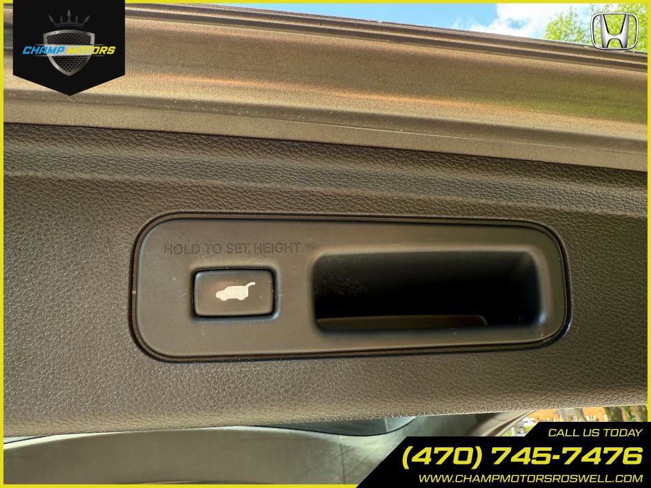 Used 2018 Honda Odyssey Touring image 16