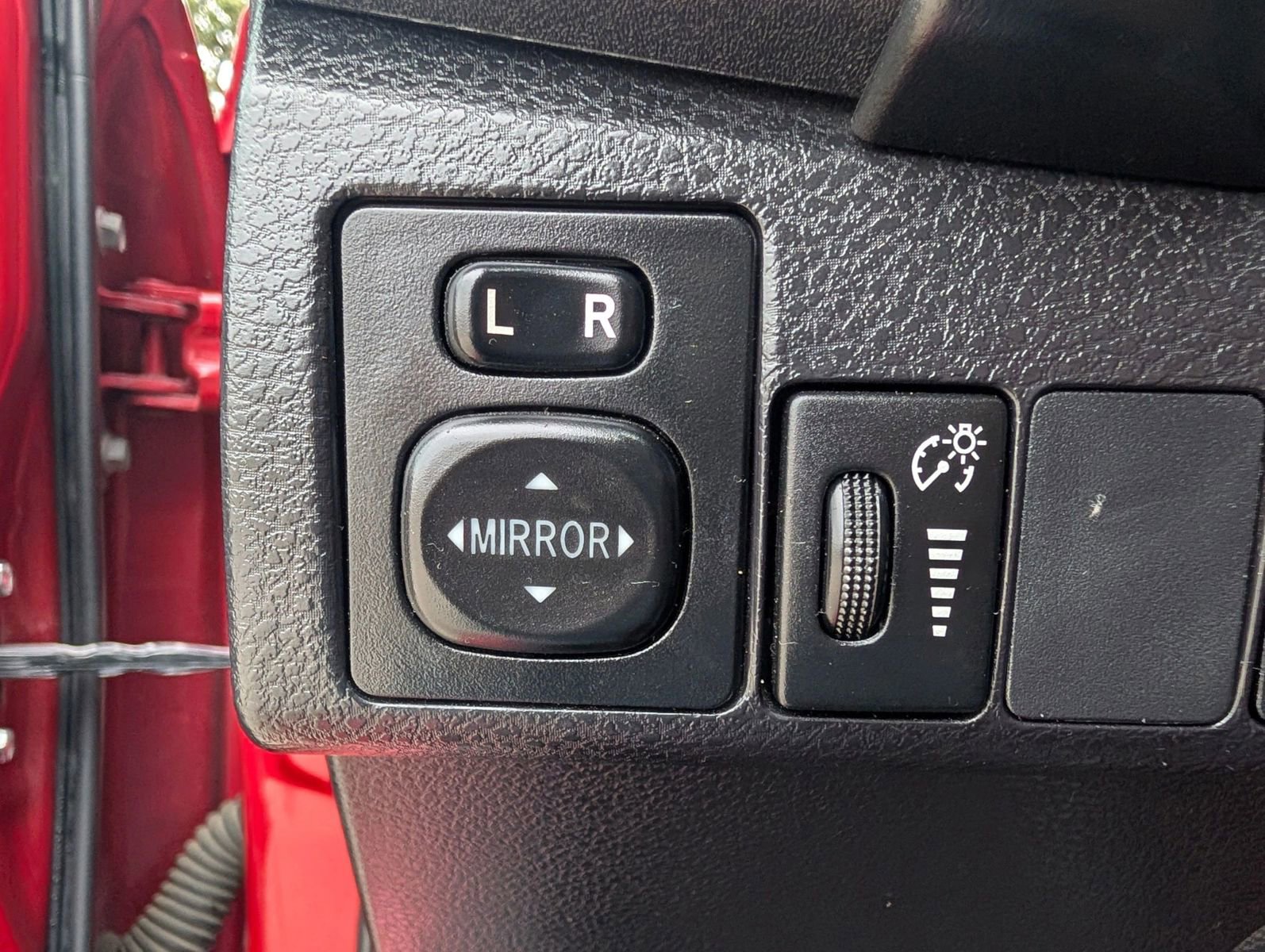 Used 2019 Toyota Corolla LE FWD image 38