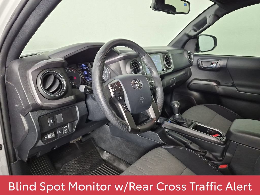 Used 2020 Toyota Tacoma TRD Off-Road AWD/4WD image 18