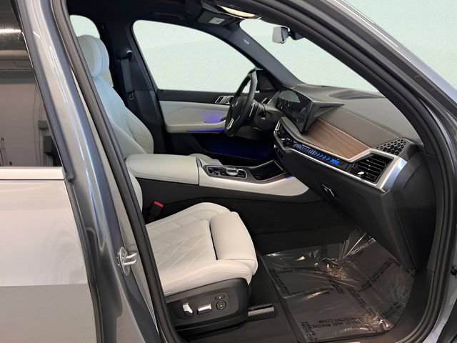 Used 2024 BMW X5 xDrive40i image 11