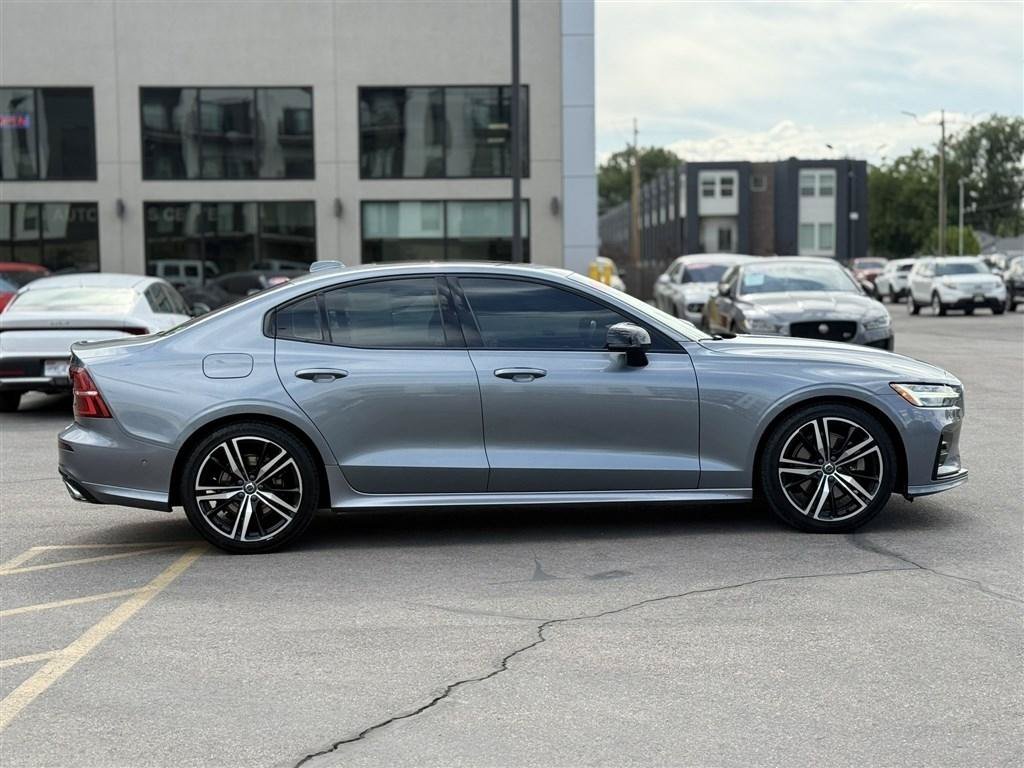 Used 2019 Volvo S60 T5 R-Design FWD image 8