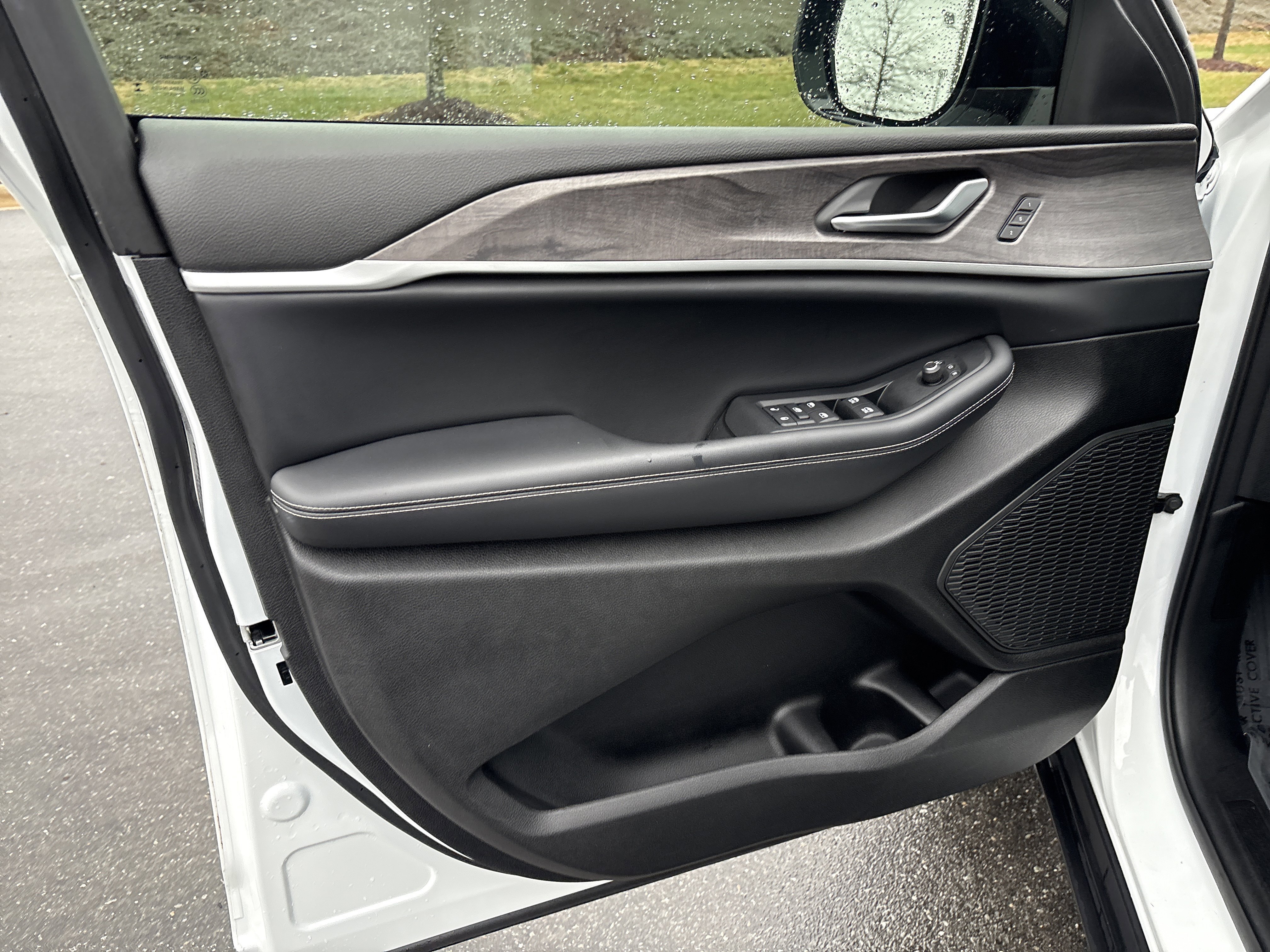 Certified 2023 Jeep Grand Cherokee L Limited image 14