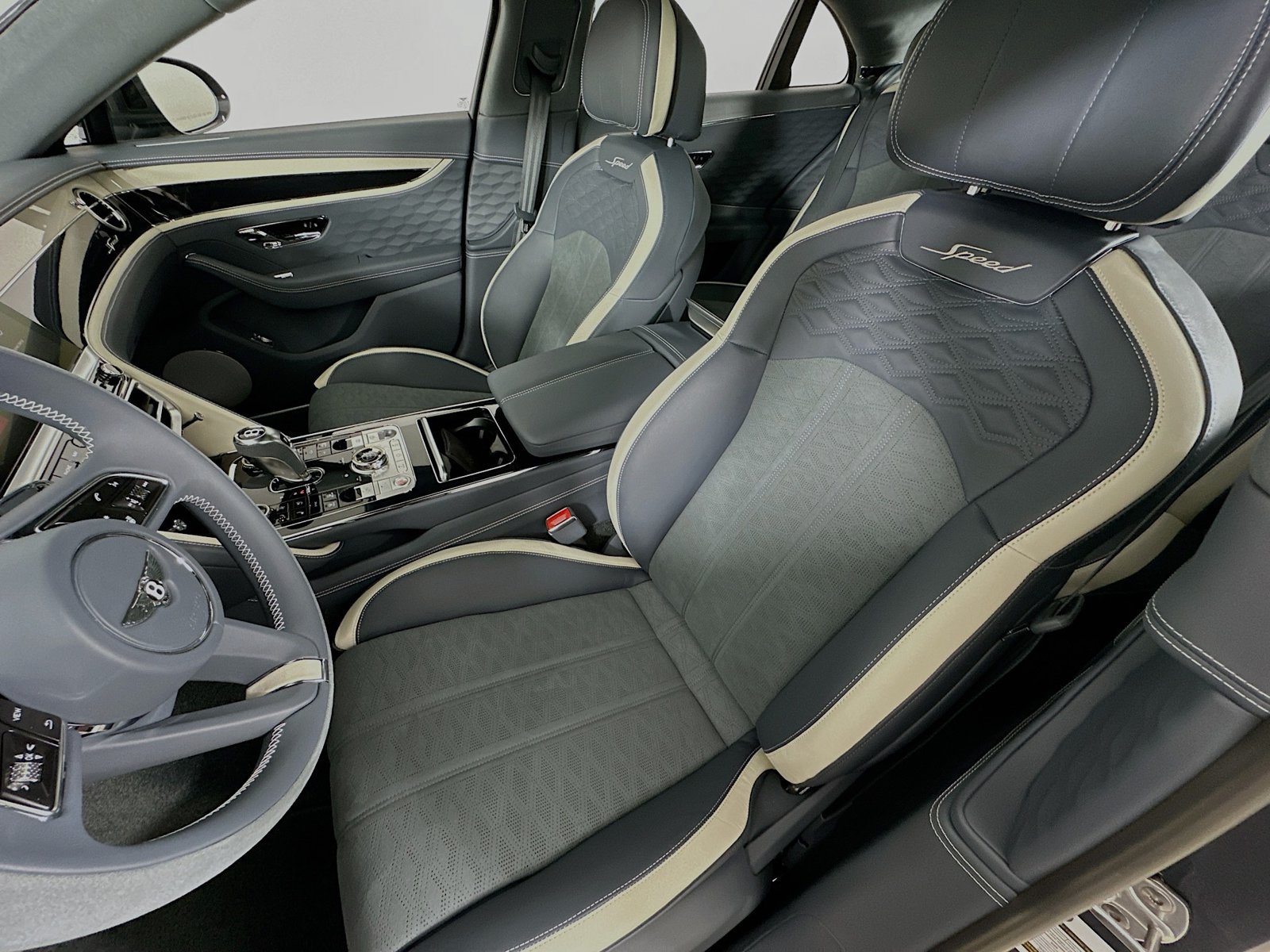 New 2026 Bentley Flying Spur Plug-In Hybrid AWD/4WD image 37