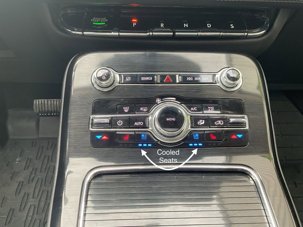 Used 2023 Lincoln Nautilus Reserve w/ Equipment Group 202A image 17