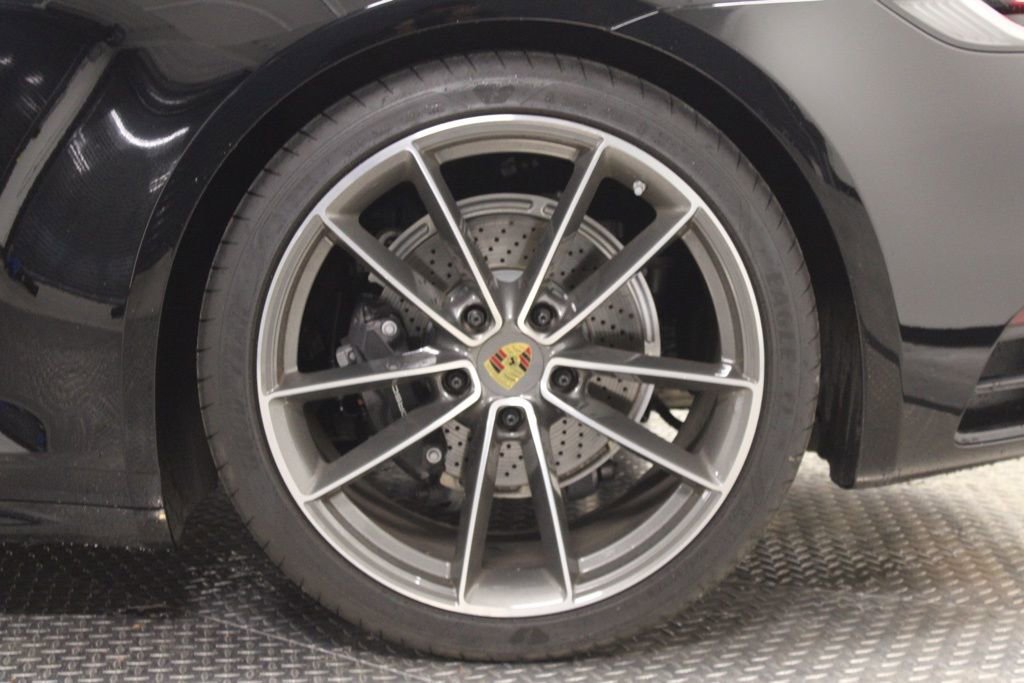 Certified 2024 Porsche 911 Carrera RWD image 10