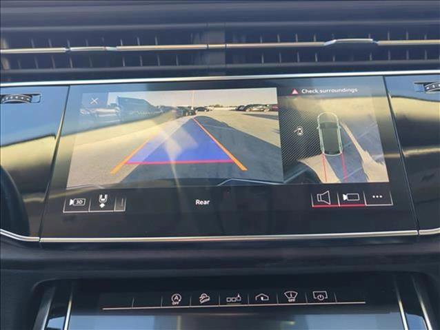 Used 2020 Audi Q8 Prestige w/ Prestige Package image 22