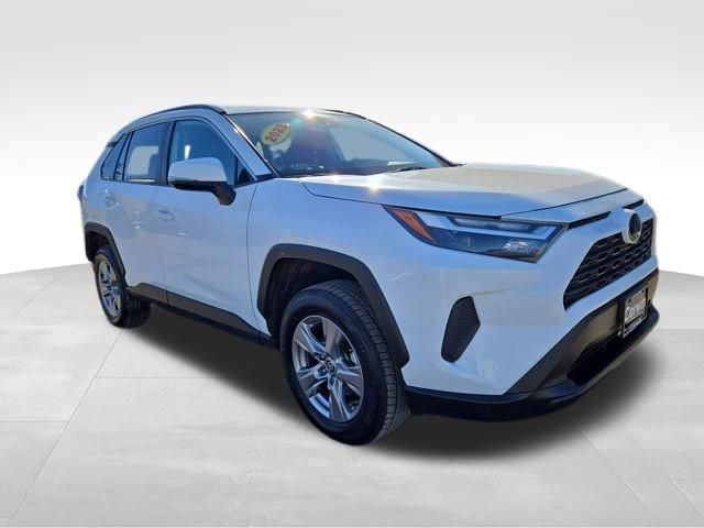 Used 2023 Toyota RAV4 XLE image 1