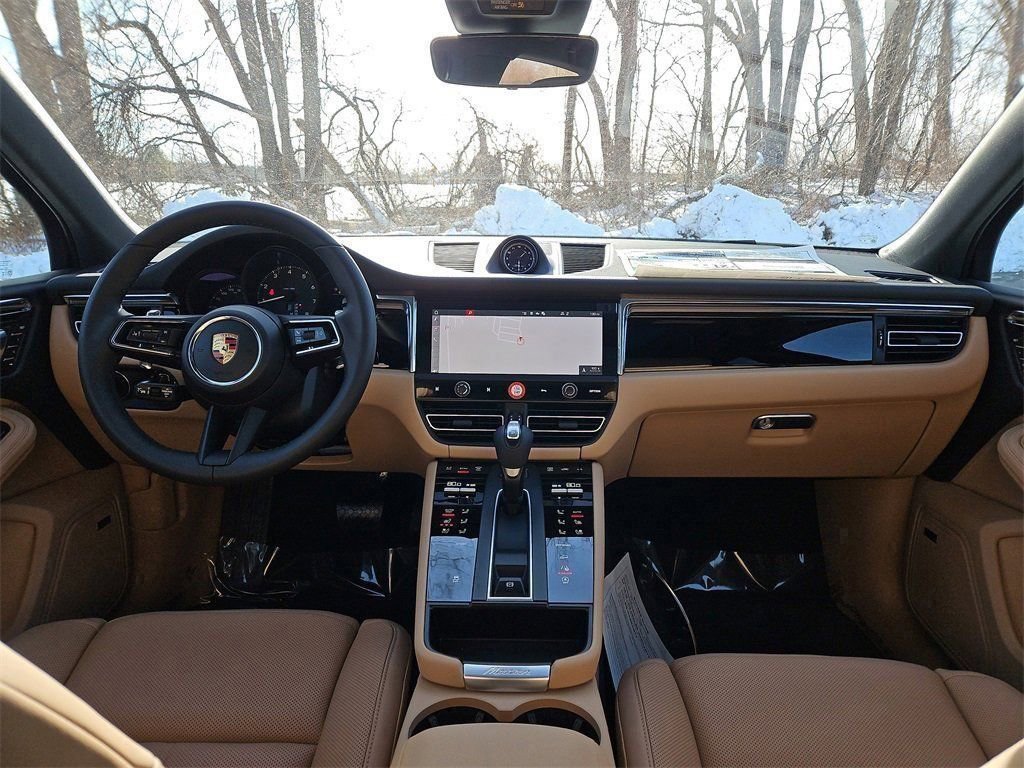 New 2026 Porsche Macan image 9