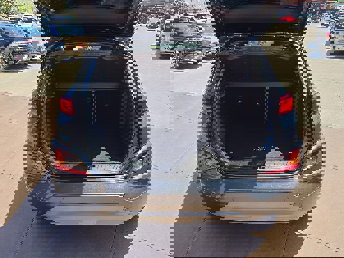 Used 2021 Hyundai Kona Ultimate image 19