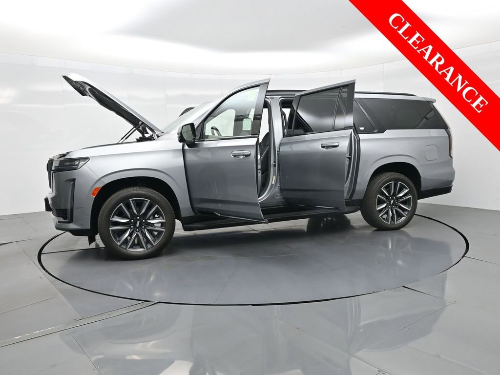 Used 2024 Cadillac Escalade ESV Sport w/ Heavy-Duty Trailer Package image 50