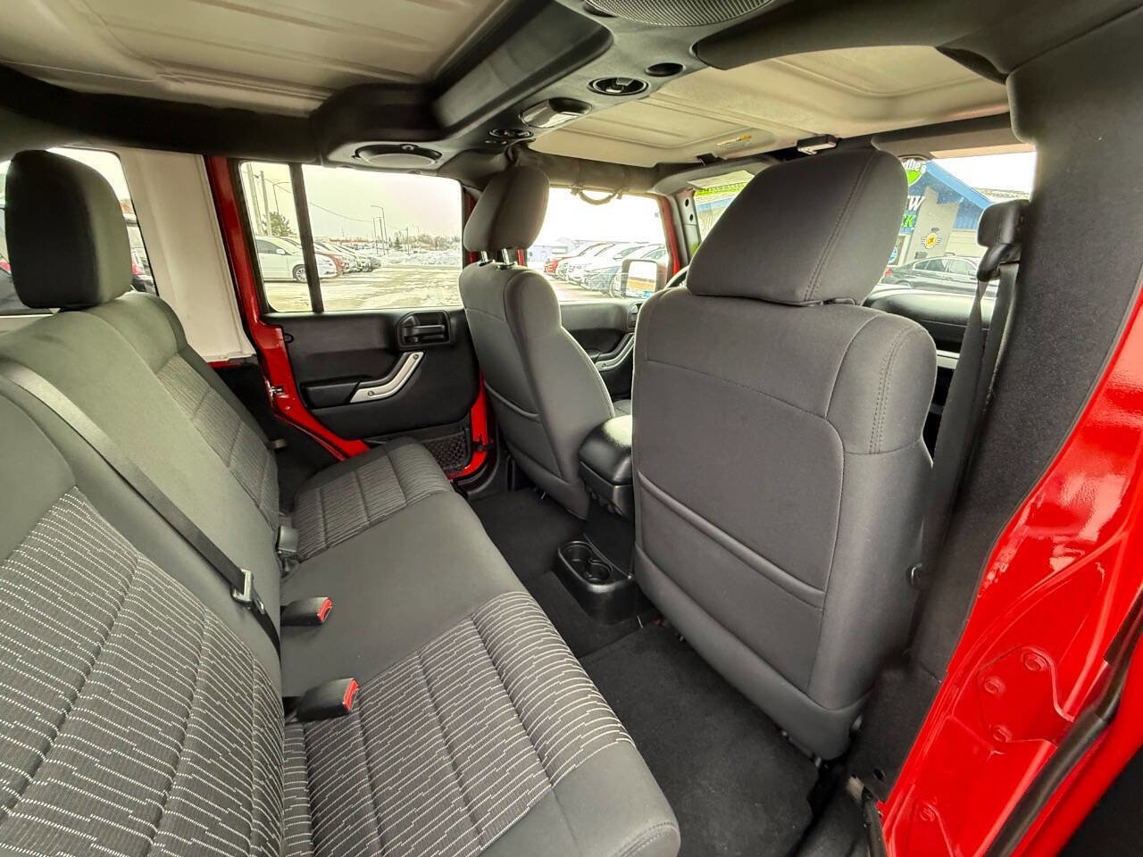 Used 2012 Jeep Wrangler Unlimited Sahara w/ Mopar Chrome Edition Group image 11