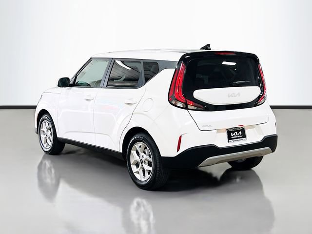 Certified 2025 Kia Soul LX image 4