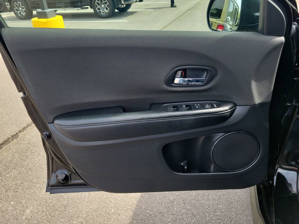 Used 2022 Honda HR-V Sport image 29