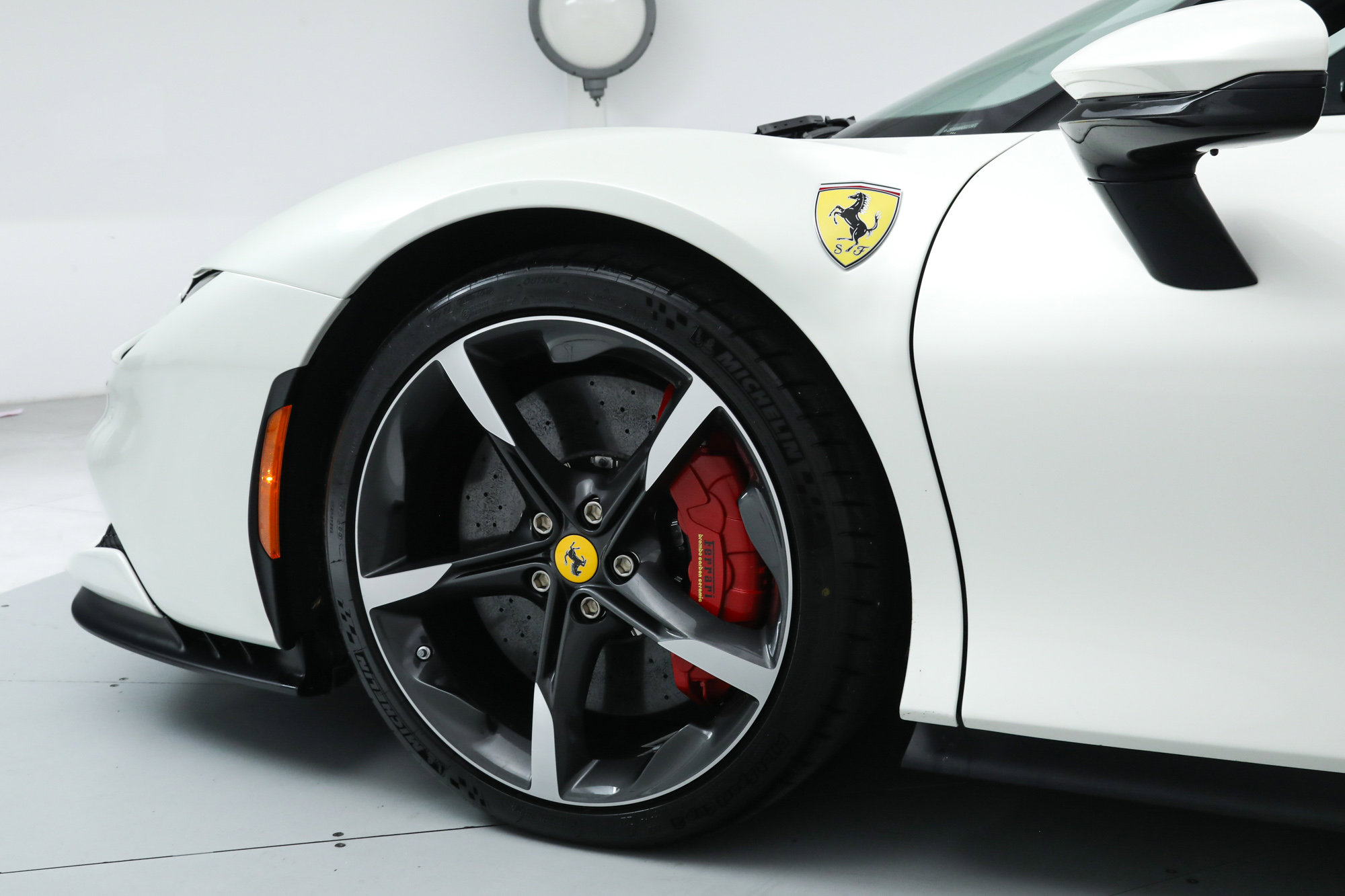 Certified 2025 Ferrari SF90 Spider image 33