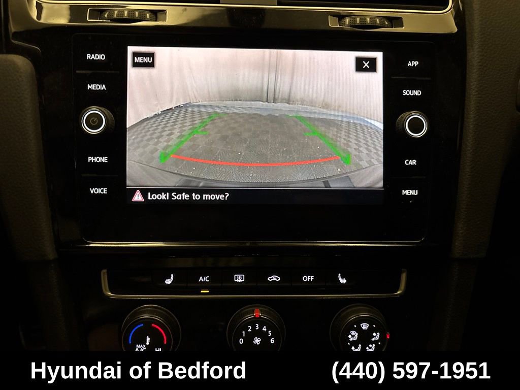 Used 2019 Volkswagen GTI SE FWD image 18