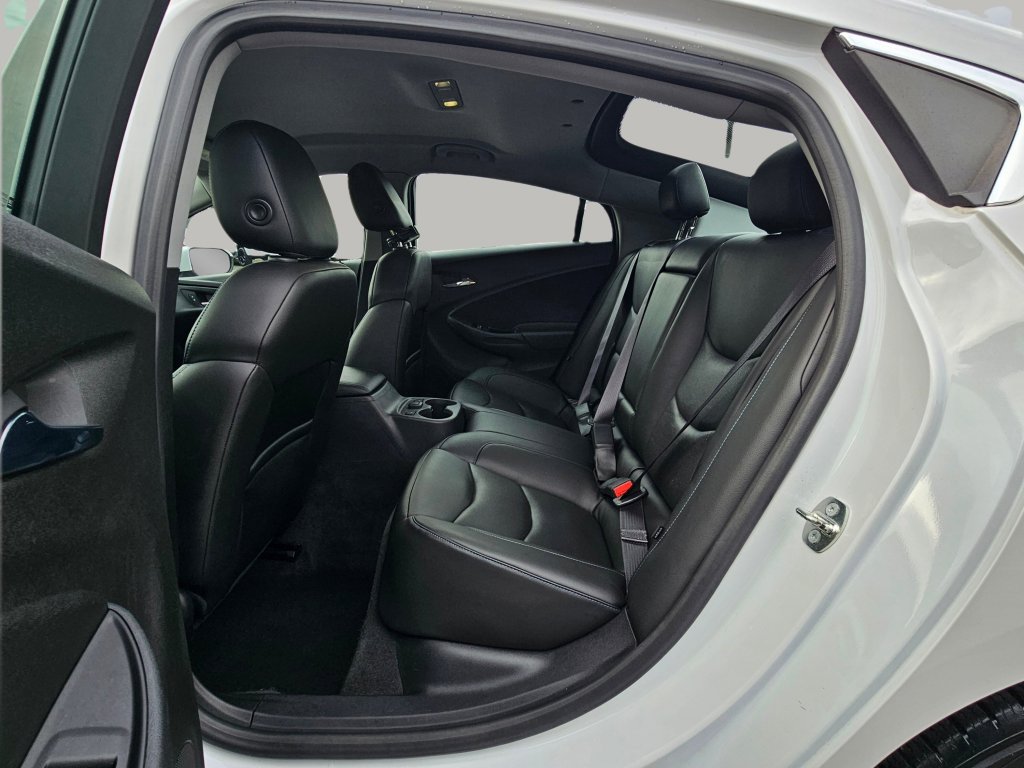 Used 2017 Chevrolet Volt Premier w/ Driver Confidence II Package image 22