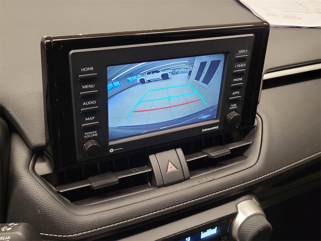 Used 2022 Toyota RAV4 LE image 21