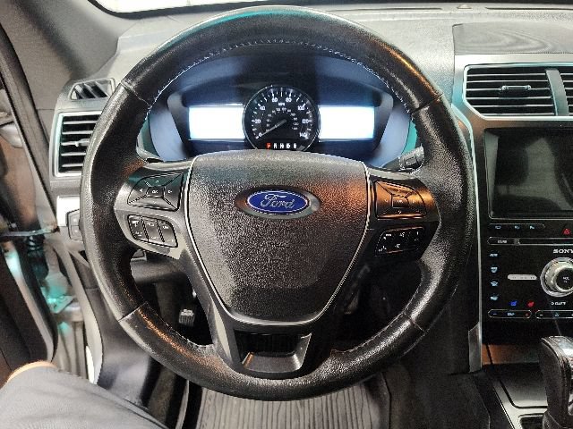 Used 2017 Ford Explorer Limited w/ Equipment Group 301A AWD/4WD image 26
