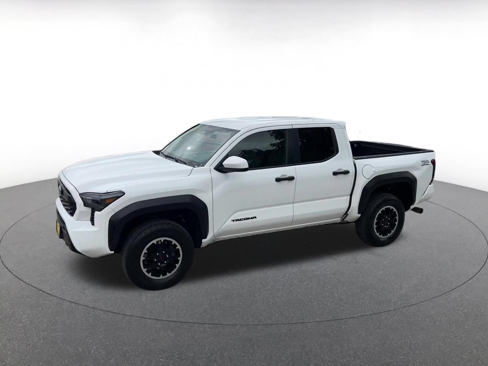 Used 2025 Toyota Tacoma TRD Off-Road AWD/4WD image 8