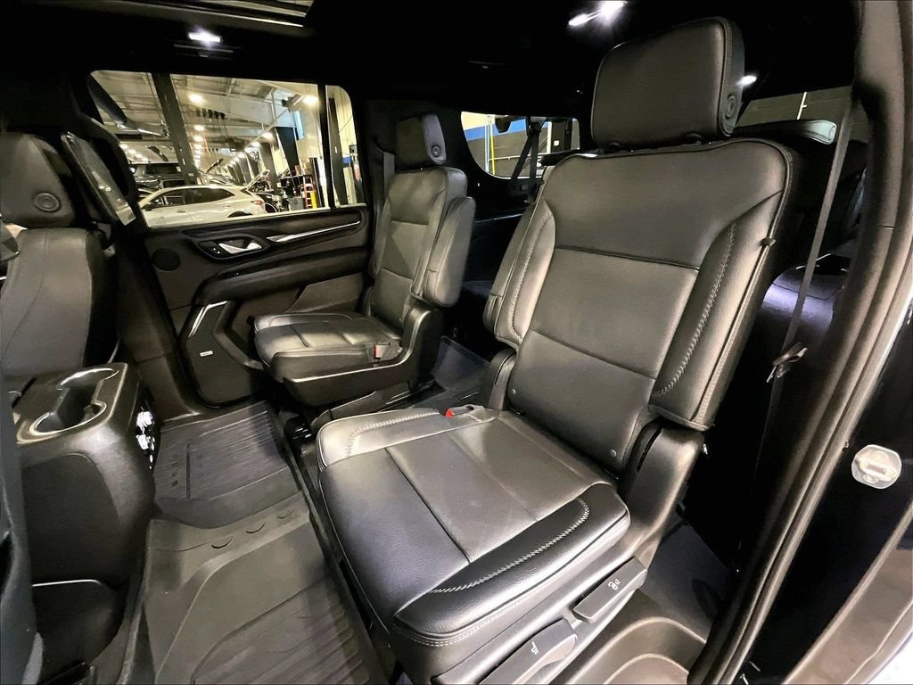 Used 2024 GMC Yukon XL Denali w/ Advanced Technology Package AWD/4WD image 15