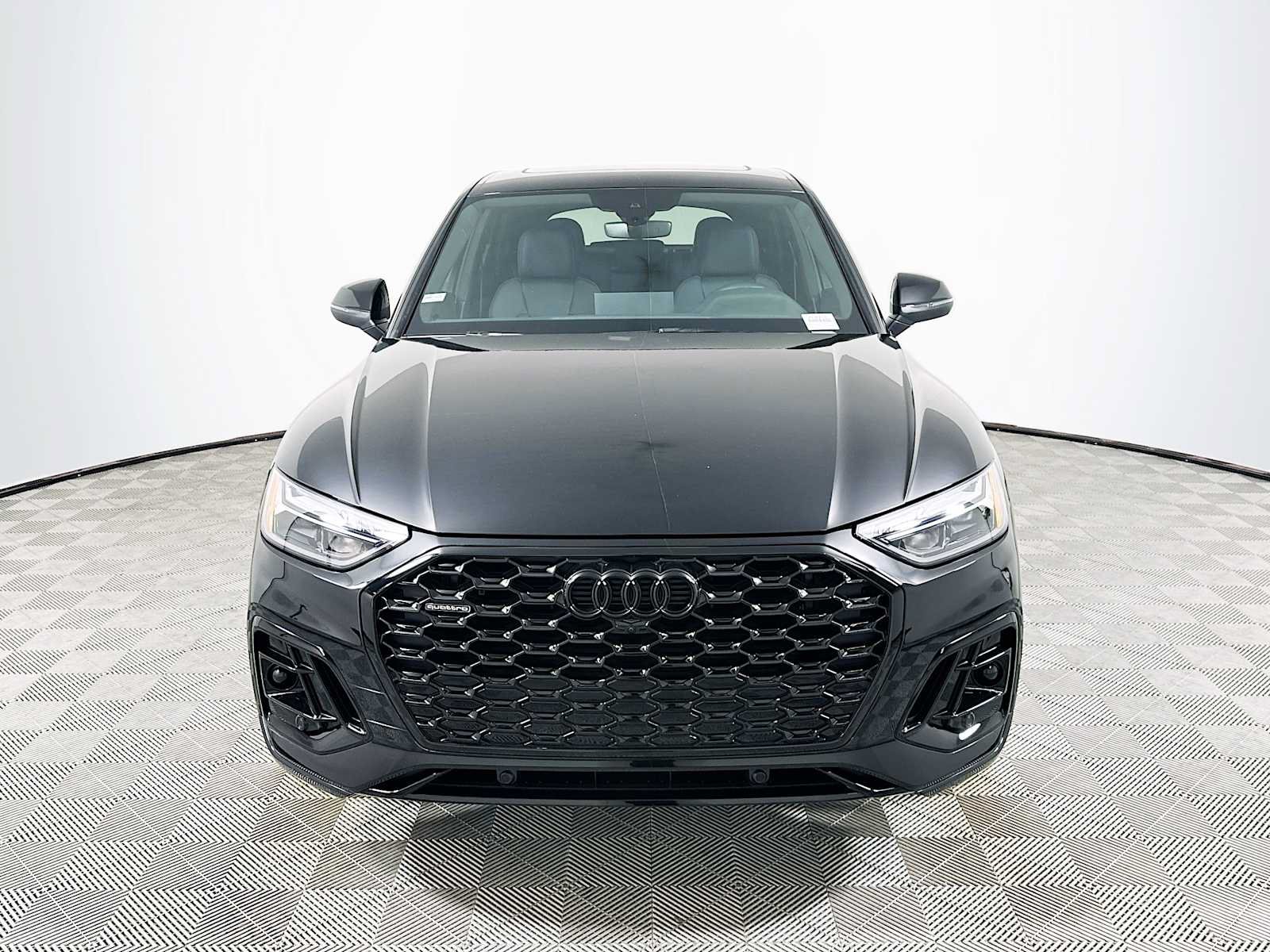 Certified 2025 Audi Q5 2.0T Premium Plus w/ Premium Plus Package AWD/4WD video 2