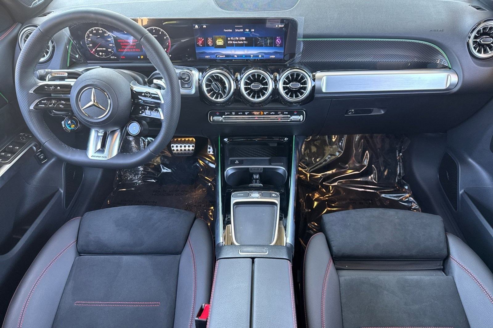 Used 2025 Mercedes-Benz GLB 35 AMG 4MATIC image 10