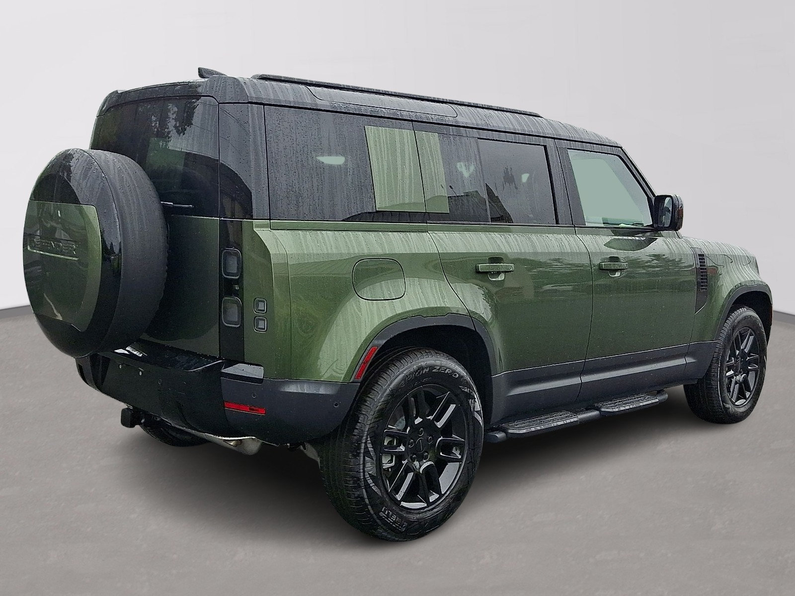 New 2026 Land Rover Defender 110 S AWD/4WD image 3